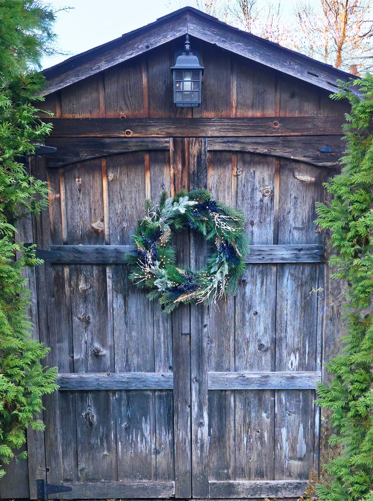 The Sapphire & Gold Festival Wreath